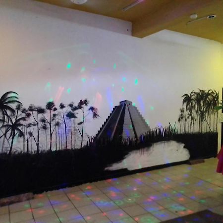 Hostal Hotel Ado Cancún Buitenkant foto
