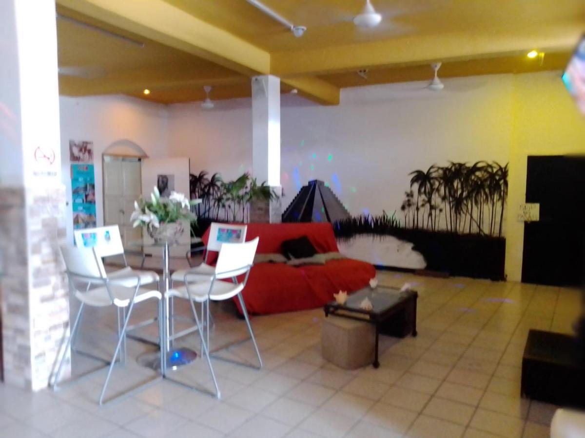 Hostal Hotel Ado Cancún Buitenkant foto