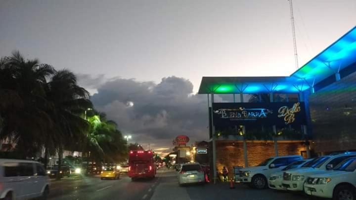 Hostal Hotel Ado Cancún Buitenkant foto